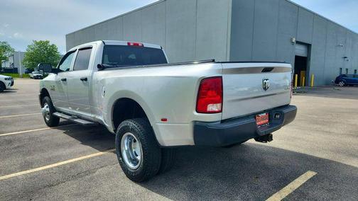 Bright Silver Metallic Clearcoat 2018 RAM 3500 Tradesman Crew Cab 4x4 8' Box