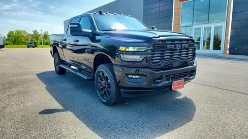 Diamond Black Crystal Pearlcoat 2026 RAM 2500 Big Horn Crew Cab 4x4 6'4' Box
