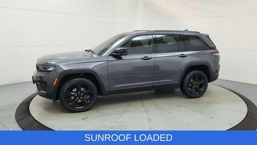 Baltic Gray Metallic Clearcoat 2024 Jeep Grand Cherokee Altitude