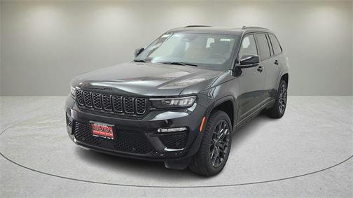 2025 Jeep Grand Cherokee Summit