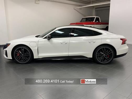 2022 Audi RS e-tron GT quattro