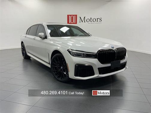 2022 BMW 740 i