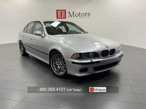 2002 BMW M5 Base