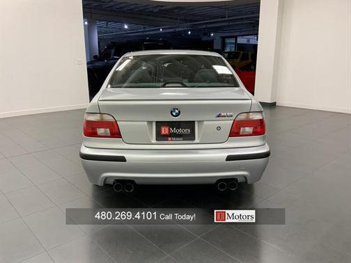 2002 BMW M5 Base