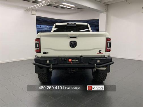 2022 RAM 2500 Limited Crew Cab 4x4 6'4' Box