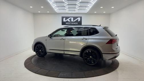 2020 Volkswagen Tiguan 2.0T SE R-Line Black 4MOTION