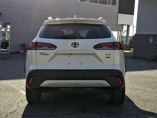 2022 Toyota Corolla Cross XLE