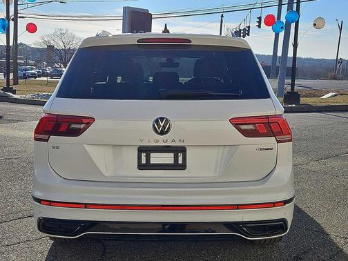 2022 Volkswagen Tiguan 2.0T SE R-Line Black 4MOTION