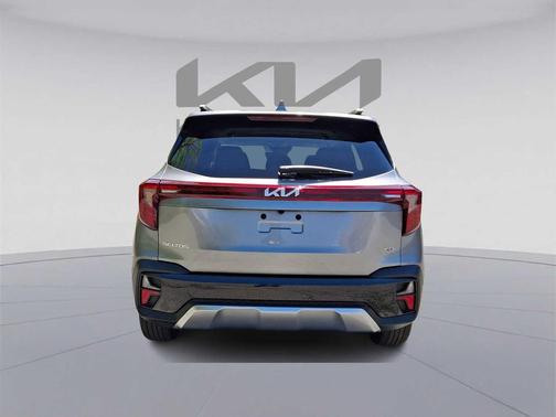 Steel Gray 2024 Kia Seltos S