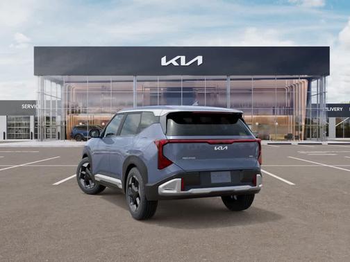 Pale Gray 2027 Kia Seltos S