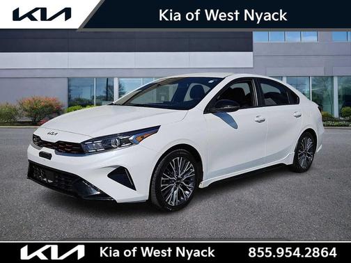 Snow White Pearl 2022 Kia Forte GT-Line