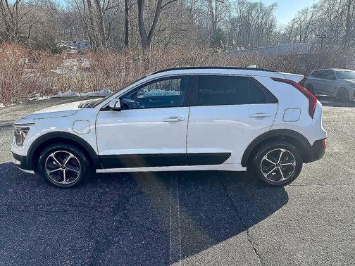 2025 Kia Niro Plug-In Hybrid EX