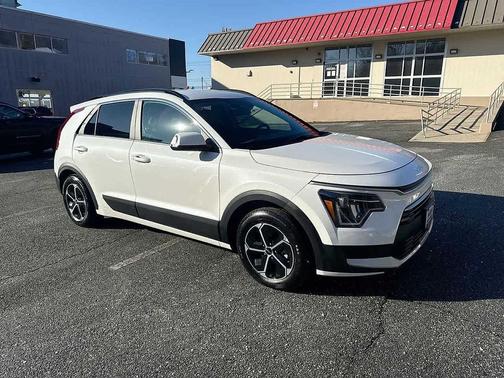 2025 Kia Niro Plug-In Hybrid EX