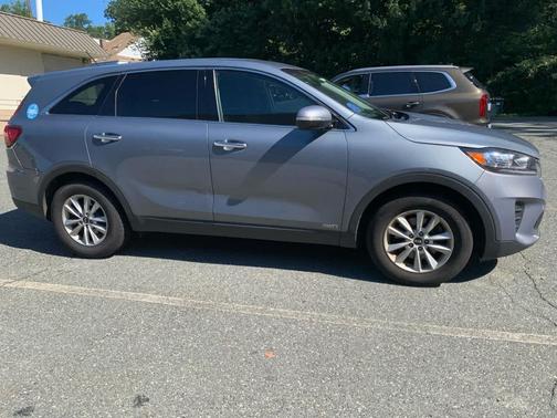 2020 Kia Sorento LX