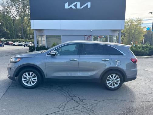 2020 Kia Sorento LX