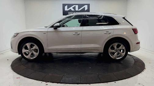 2022 Audi Q5 45 S line Premium Plus