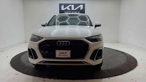 2022 Audi Q5 45 S line Premium Plus