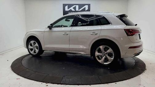 2022 Audi Q5 45 S line Premium Plus