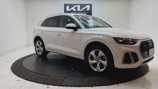 2022 Audi Q5 45 S line Premium Plus