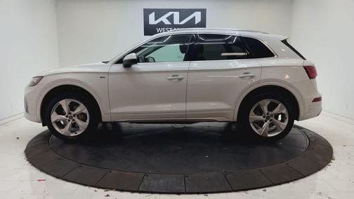 2022 Audi Q5 45 S line Premium Plus