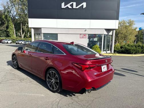 2019 Toyota Avalon XSE