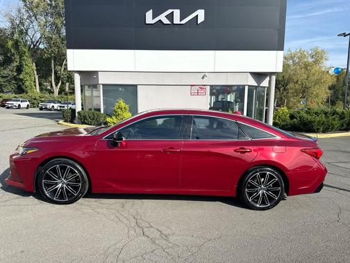 2019 Toyota Avalon XSE