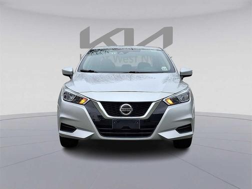 2022 Nissan Versa 1.6 SV