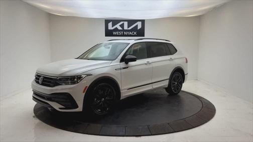 2022 Volkswagen Tiguan 2.0T SE R-Line Black 4MOTION