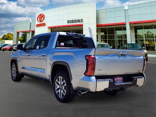 2025 Toyota Tundra Hybrid Platinum