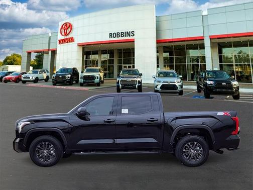 2025 Toyota Tundra SR5