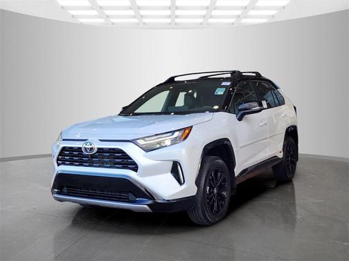 2025 Toyota RAV4 Hybrid SE