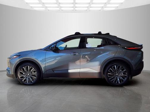 Overcast 2026 Toyota C-HR XSE