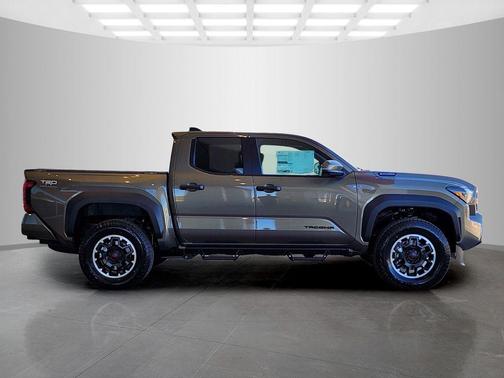 Bronze 2026 Toyota Tacoma Hybrid TRD Off Road