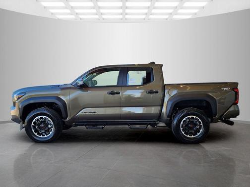 Bronze 2026 Toyota Tacoma Hybrid TRD Off Road