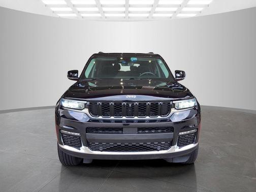 Diamond Black Crystal Pearlcoat 2023 Jeep Grand Cherokee L Limited