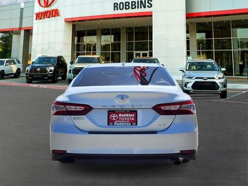 2020 Toyota Camry XLE
