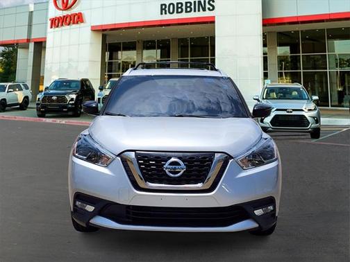 2018 Nissan Kicks SR