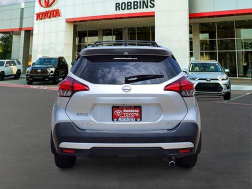 2018 Nissan Kicks SR