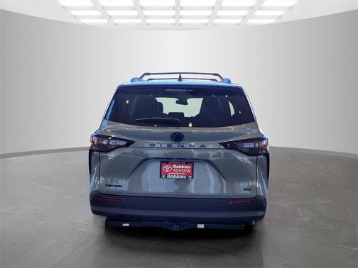 2025 Toyota Sienna Woodland Edition