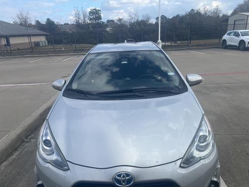 2017 Toyota Prius c Three