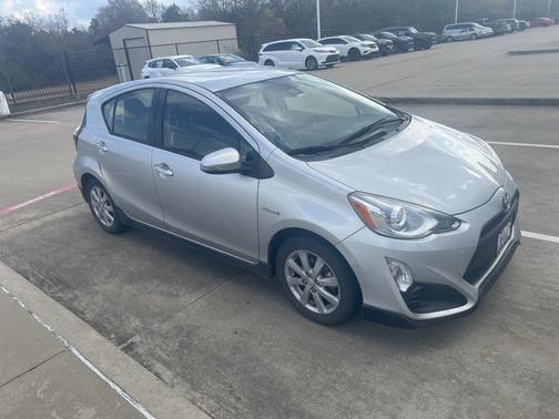 2017 Toyota Prius c Three