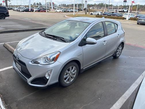 2017 Toyota Prius c Three