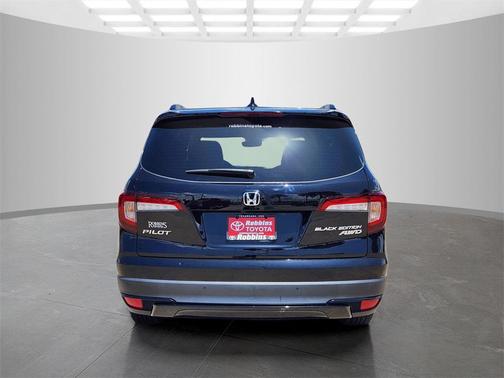 2022 Honda Pilot AWD Black Edition