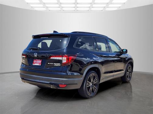 2022 Honda Pilot AWD Black Edition