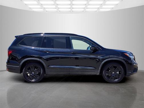2022 Honda Pilot AWD Black Edition