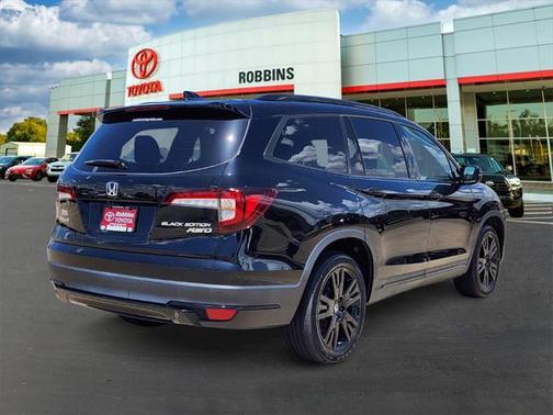2022 Honda Pilot AWD Black Edition