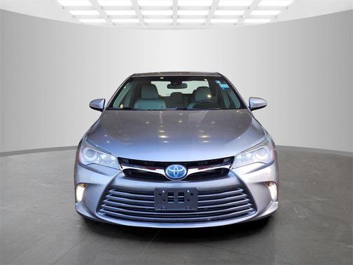 2017 Toyota Camry Hybrid XLE