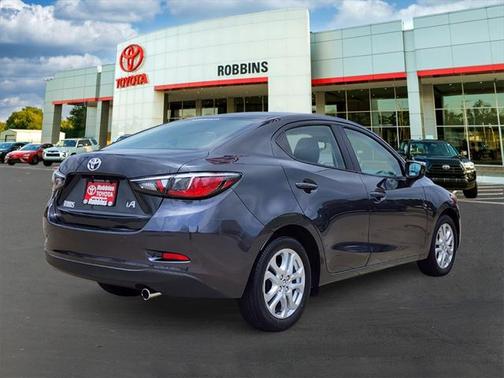 2017 Toyota Yaris iA Base