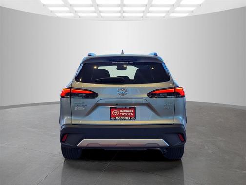 2024 Toyota Corolla Cross XLE