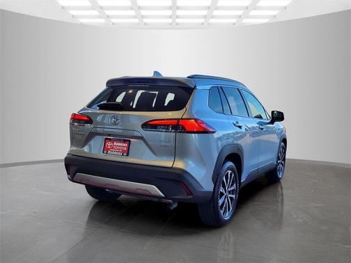 2024 Toyota Corolla Cross XLE